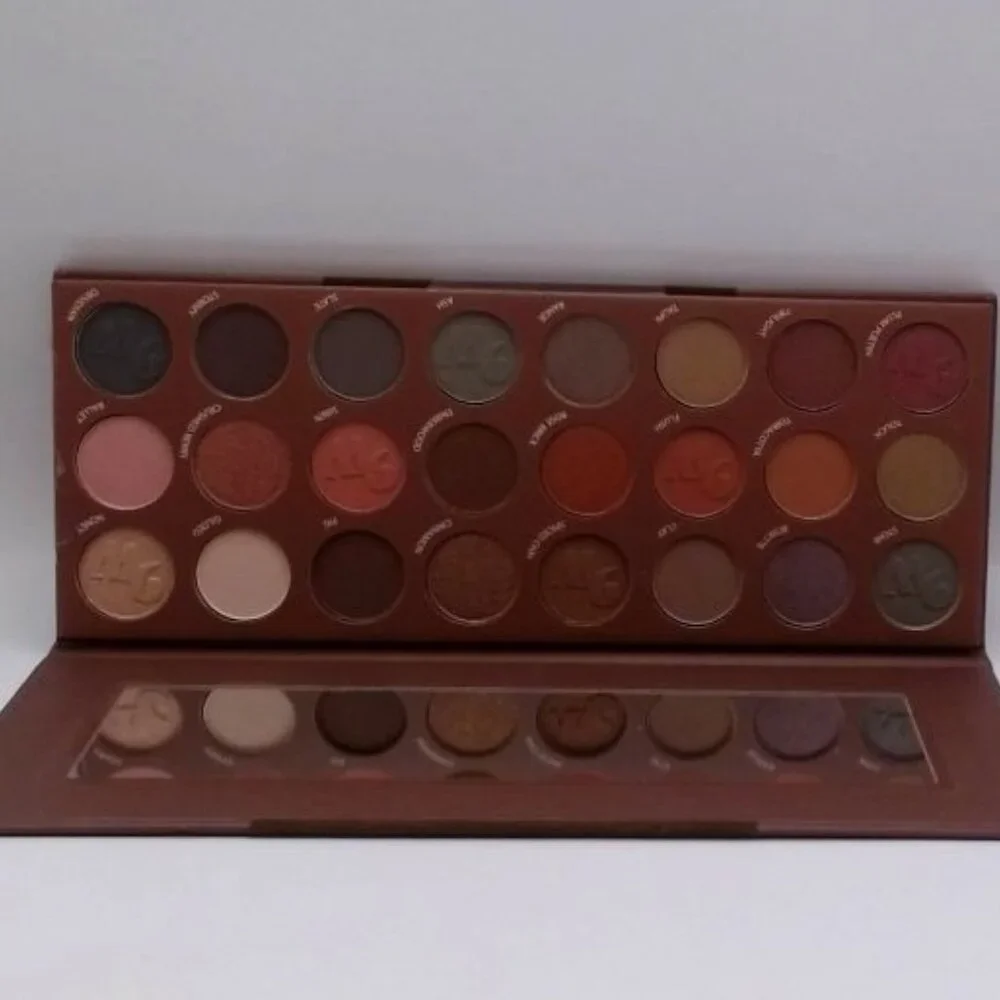 Nine West - The Ultimate Eye Edit, 24 Pc Eyeshadow Palette,BRAND NEW, NEVER USED